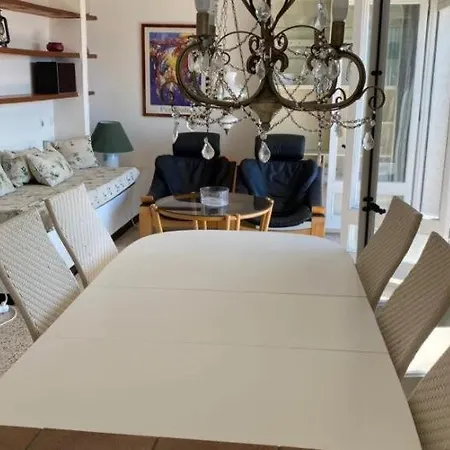 Maddy 9 Personas Holiday home